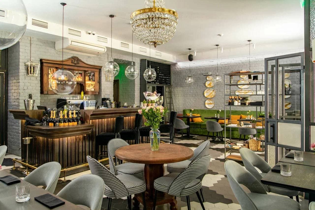 Beauty Bar & Kitchen