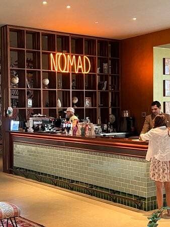 Nomad Day Bar