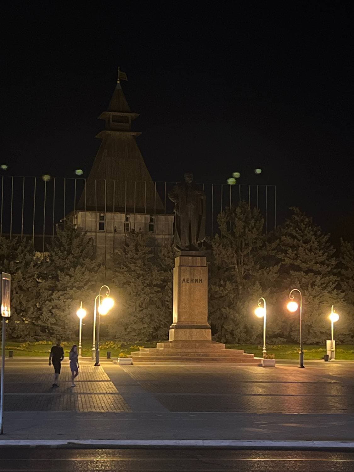 Памятник Ленина