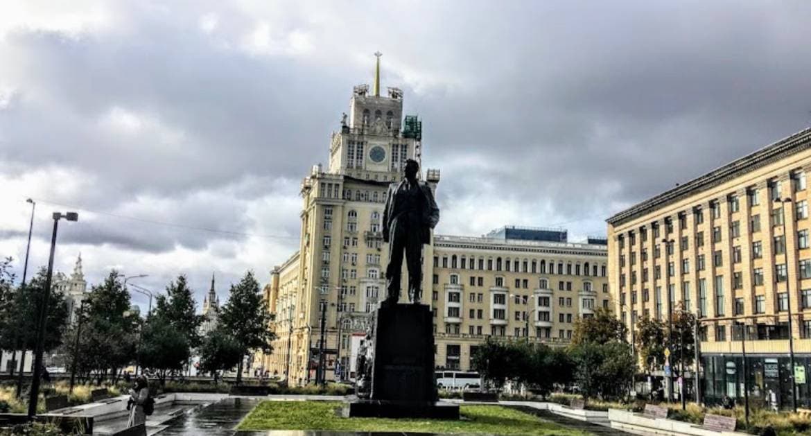 Памятник В.В. Маяковскому