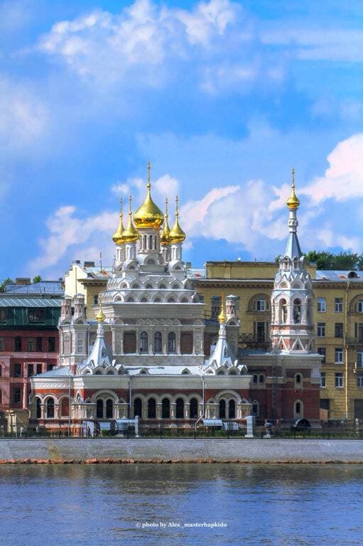 Церковь Всех Скорбящих Радость с грошиками