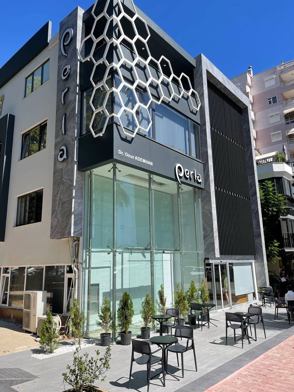 Perla Dental Centre