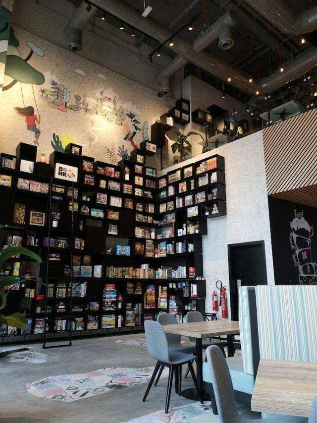 THE SIX - Board Game Cafe