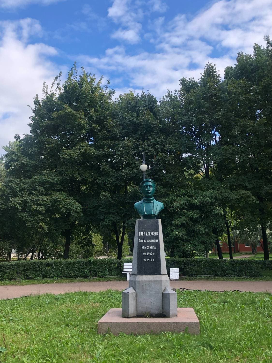 Памятник Васи Алексееву