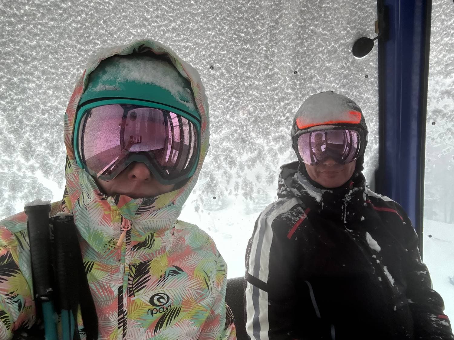 Сегодня сильный снегопад. Но мы решили рискнуть ⛷️