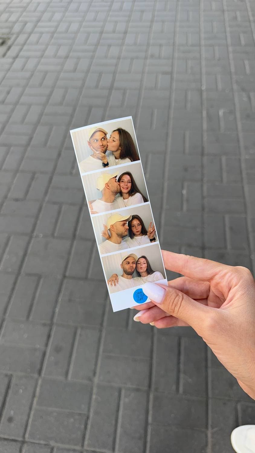 Наткнулись на фотобудку