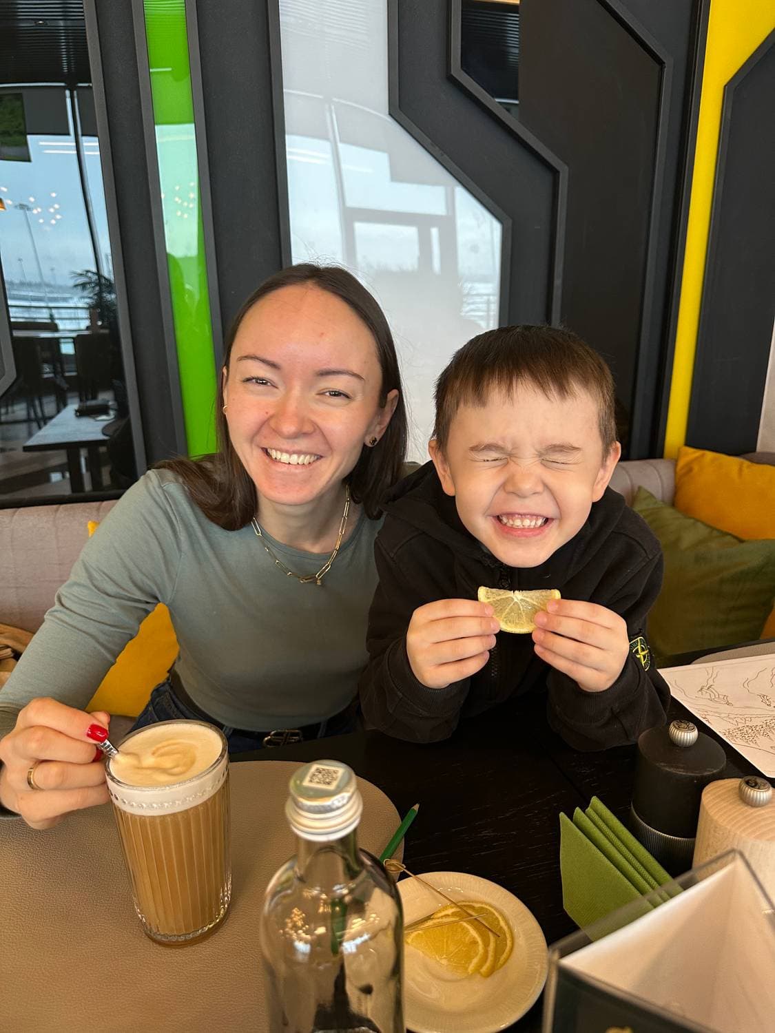 Пробуем лимон на обед! 😂