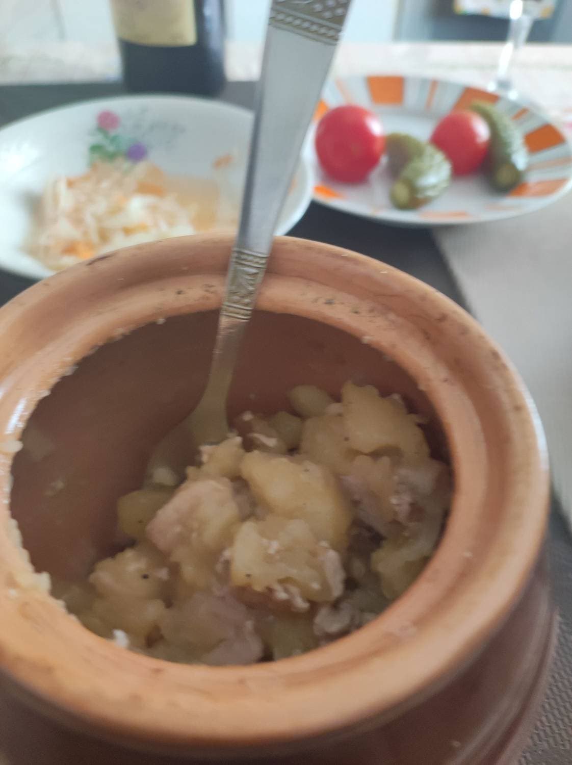 картошка с мясом в горшочках