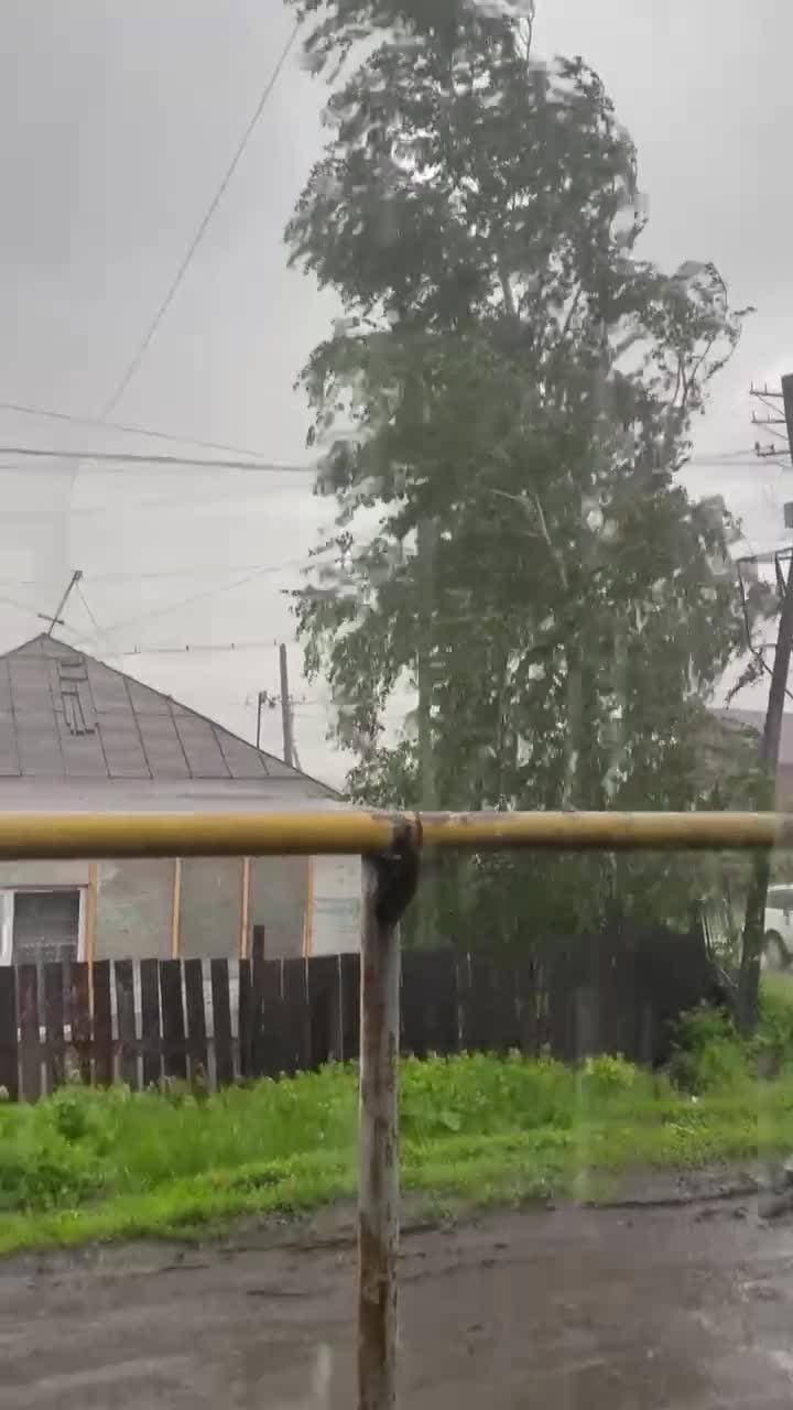 Первая летняя гроза 😍