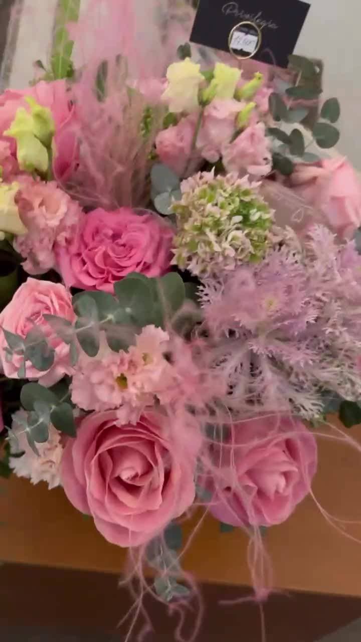 Какие красивые букеты девушки собрали😻