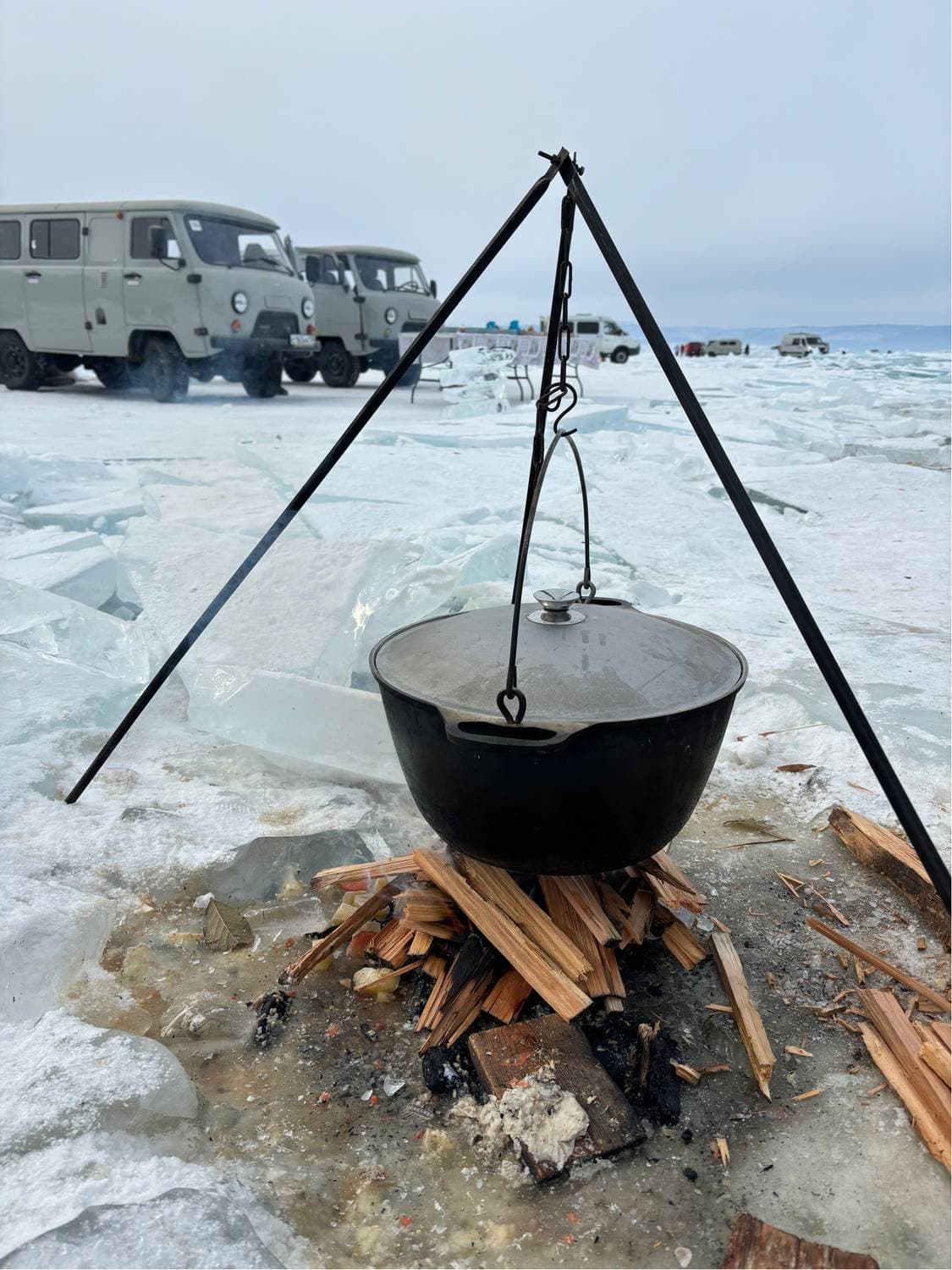 Самая вкусная уха. Местные жители ее готовят так мастерски, что даже дети просили добавки.