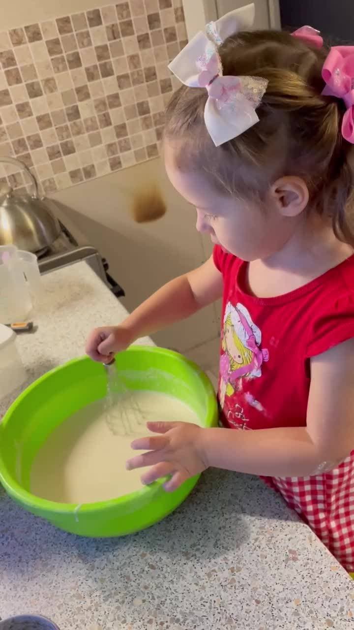 Немного приболели, но блины все равно решили испечь 😍
С первым днем масленицы всех 🥞🥞🥞
#масленица #блины #дочаготовит #скоровесна