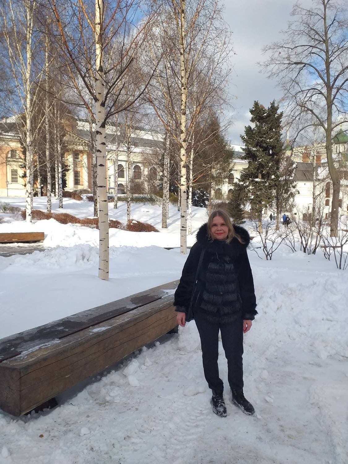 В парке ЗАРЯДЬЕ круглый год -* с ног сшибательно*!☃️ И. С.ТУРГЕНЕВ цитата :                                                         -Чем бы дитя не тешилось; лишь бы не плакало.