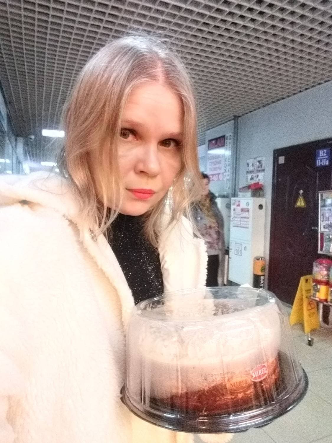 🐉0️⃣9️⃣.0️⃣3️⃣.2️⃣0️⃣2️⃣4️⃣. Кто куда! Ну а мы сегодня в городской ТРЦ за подарками!🎁🎂