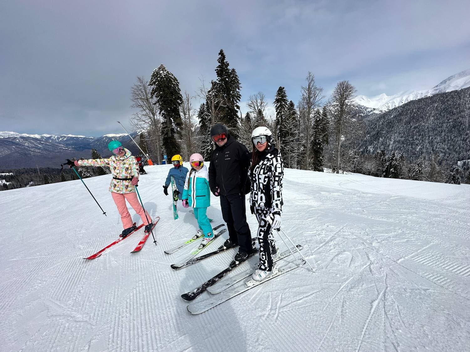 Все встретились.