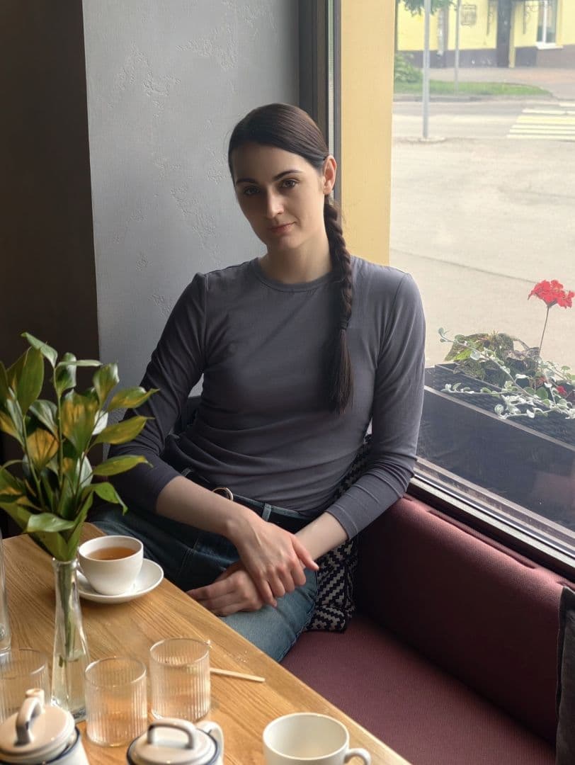 Наша июньская поездка в санаторий в Старую Руссу была насыщена самыми разнообразными эмоциями.
В прошлом году было тяжело с Борисом, но нас это не отпугнуло. В этот раз вышло незначительно легче. Завязалось азартное чувство испытать судьбу в следующем году😁
Похоже раньше времени ко мне пришла тяга к санаторному отдыху 🤣