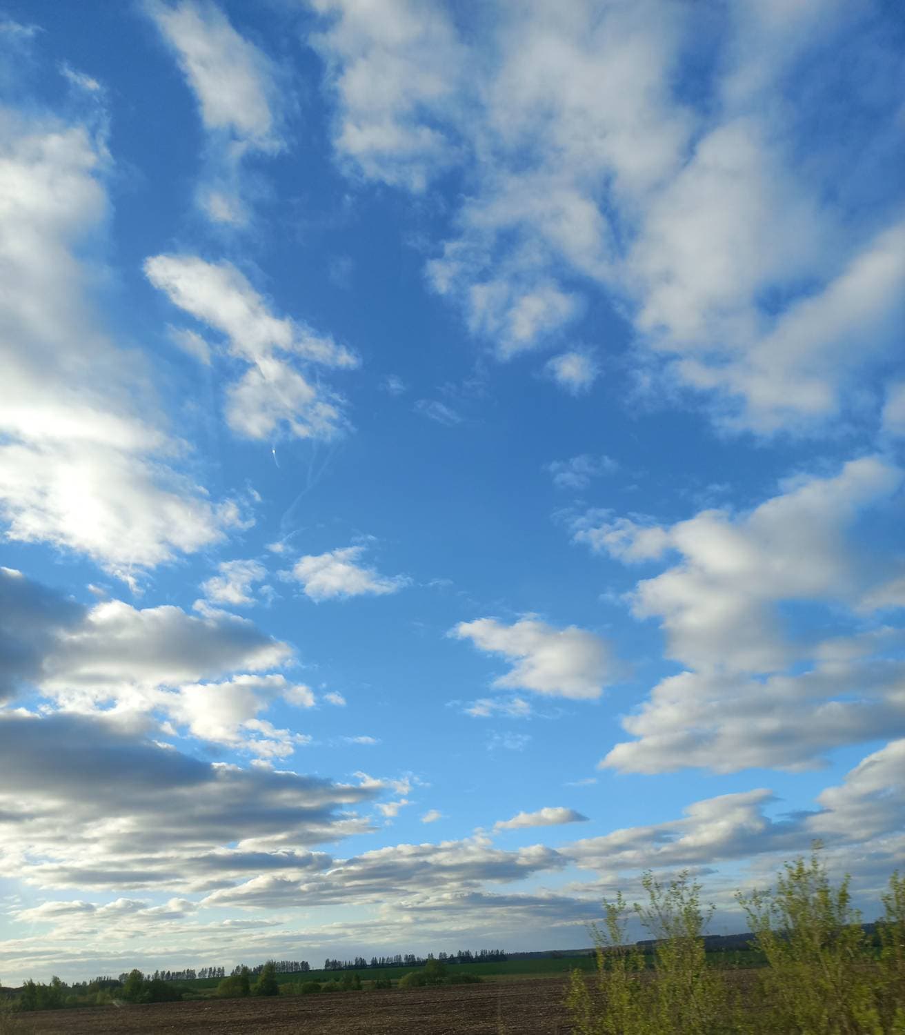 майское небо