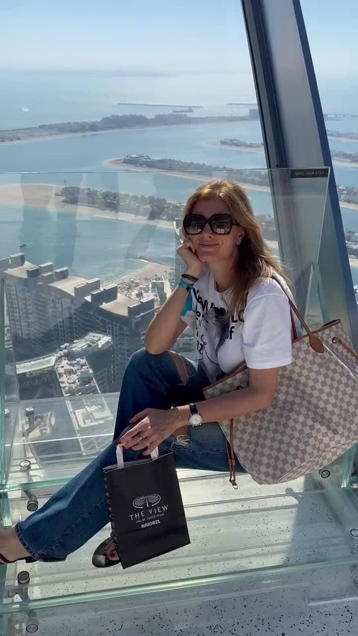 😎