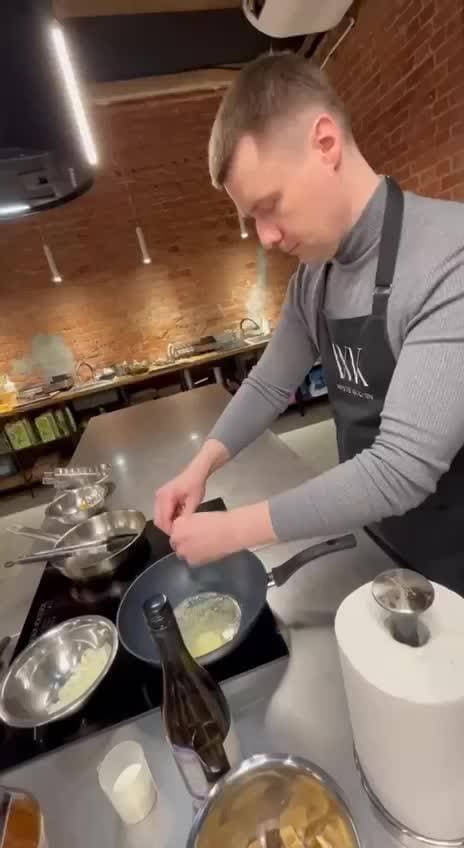 Весна должна быть вкусной..😉
WhiteKitchen - классное, уютное место, где можно приготовить себе восхитительный ужин под руководством крутых Шеф-поваров…!