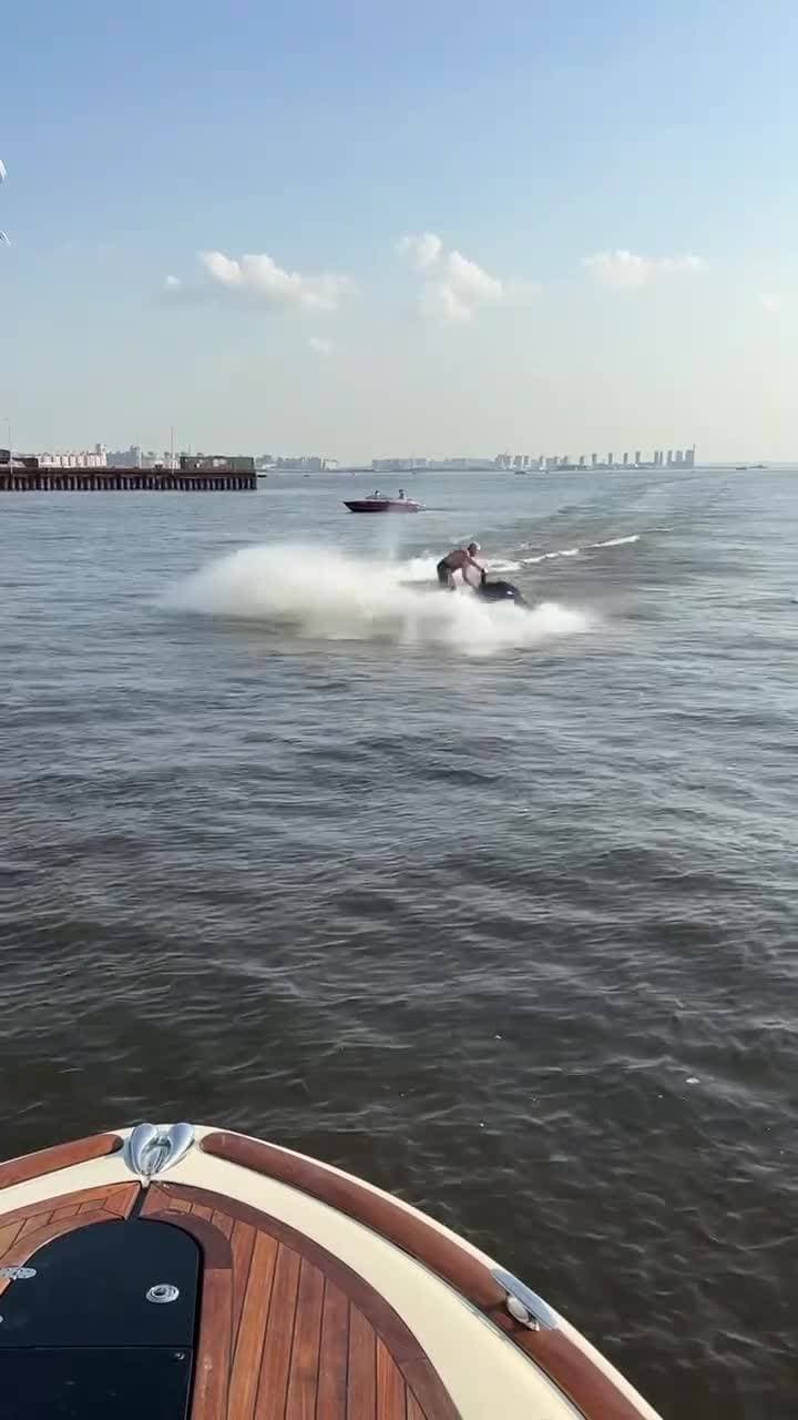 Очень спонтанно, но очень весело
День в компании чудесных людей ☀️