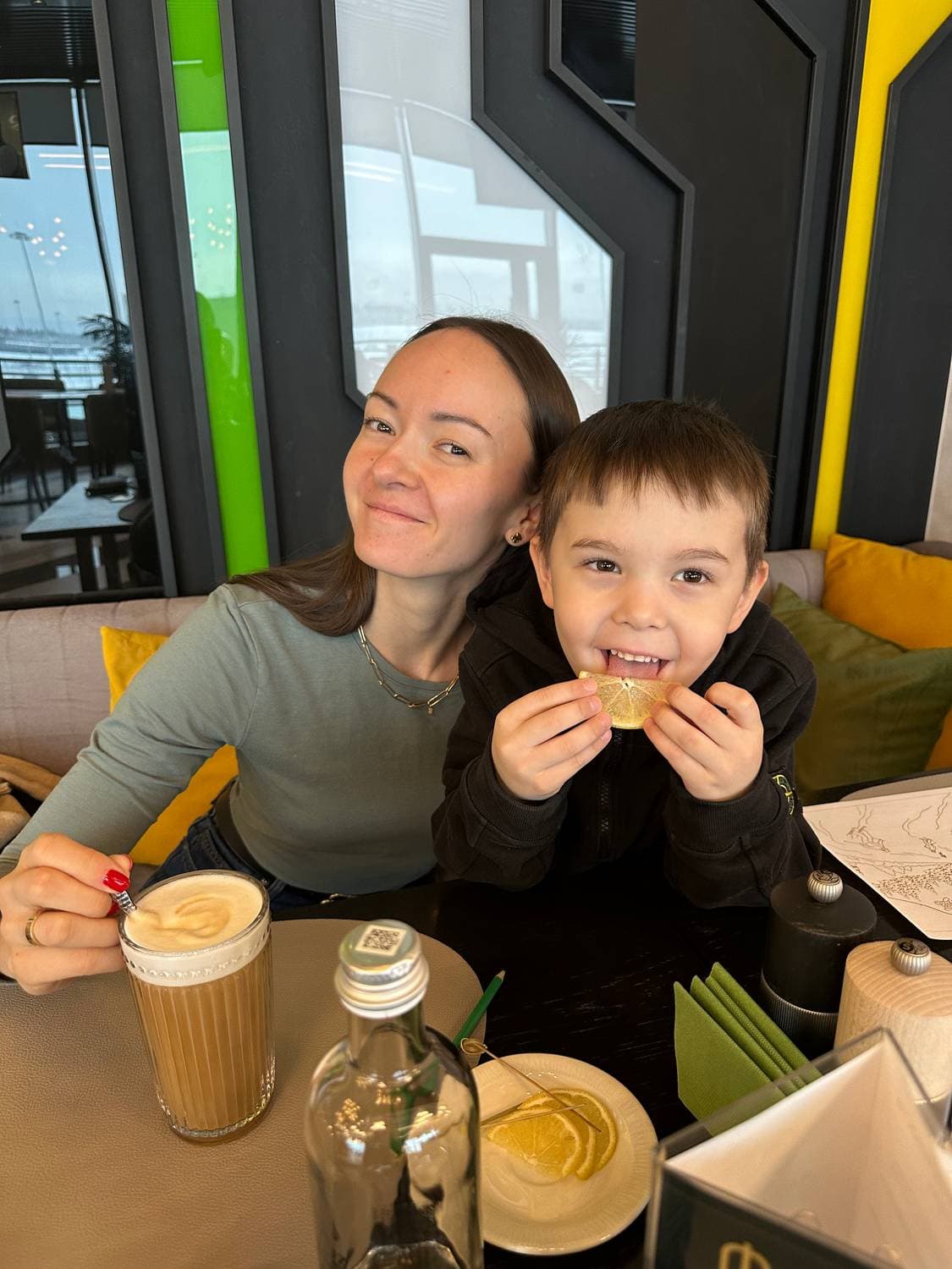 Пробуем лимон на обед! 😂