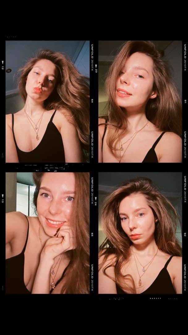 📸