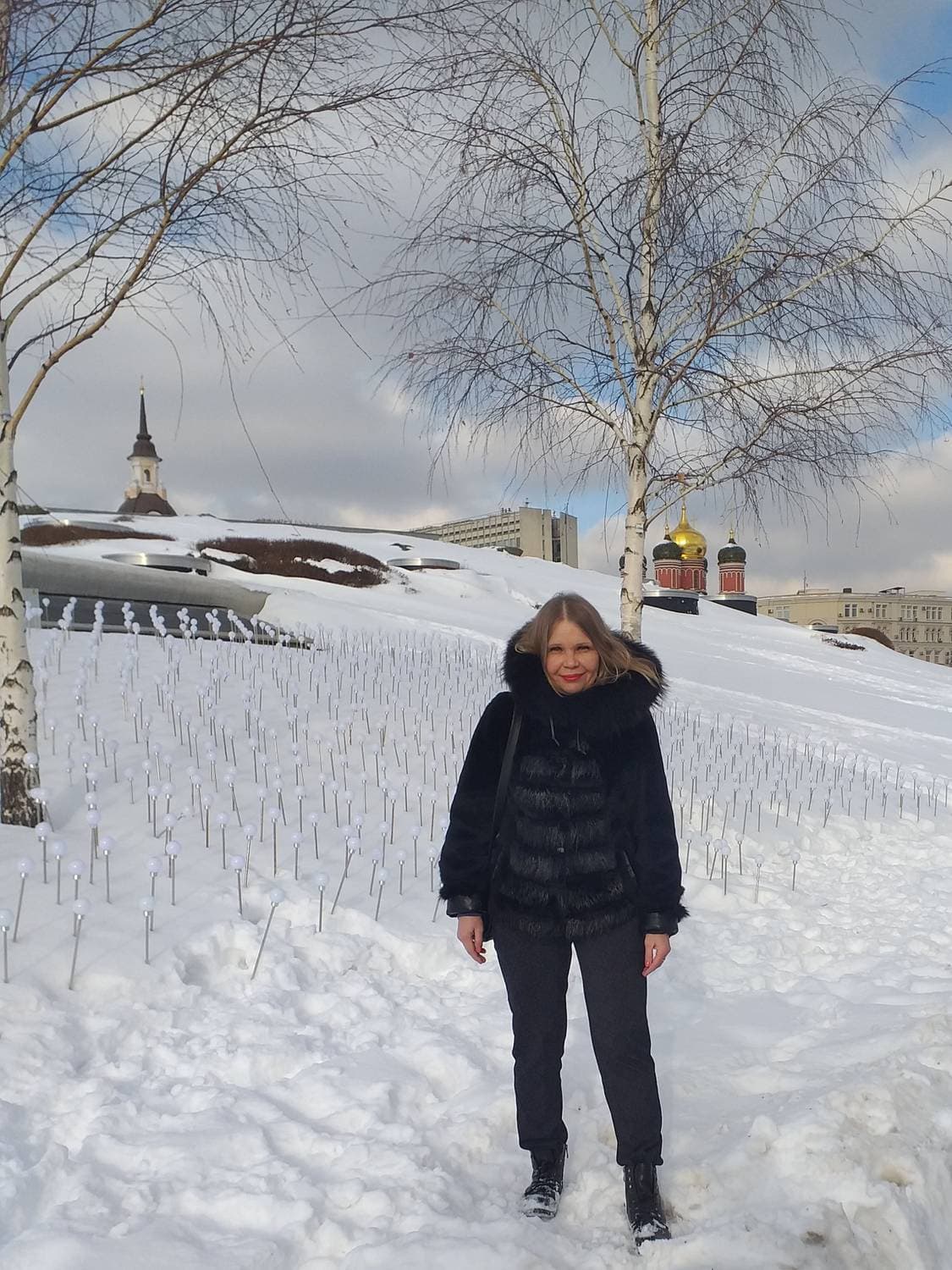 В парке ЗАРЯДЬЕ круглый год -* с ног сшибательно*!☃️ И. С.ТУРГЕНЕВ цитата :                                                         -Чем бы дитя не тешилось; лишь бы не плакало.