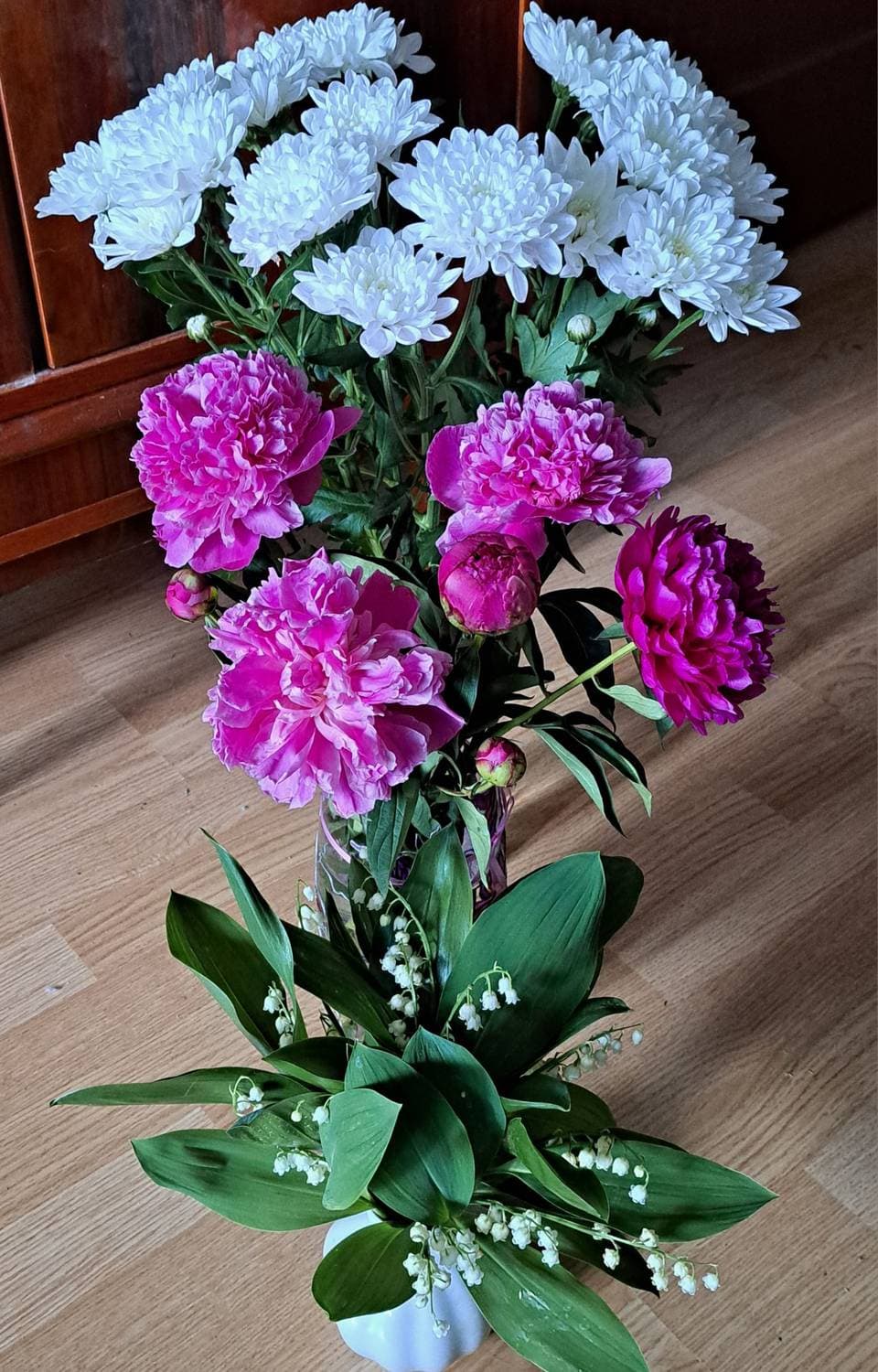 Мои цветочки на ДР от любимых🤗️😘
Ароматы великолепны🥰
Сегодня пионы расцвели ещё больше😊