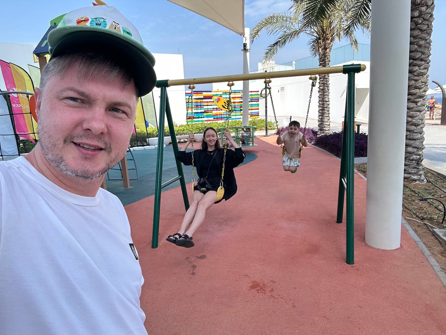 Освоили детскую площадку все!