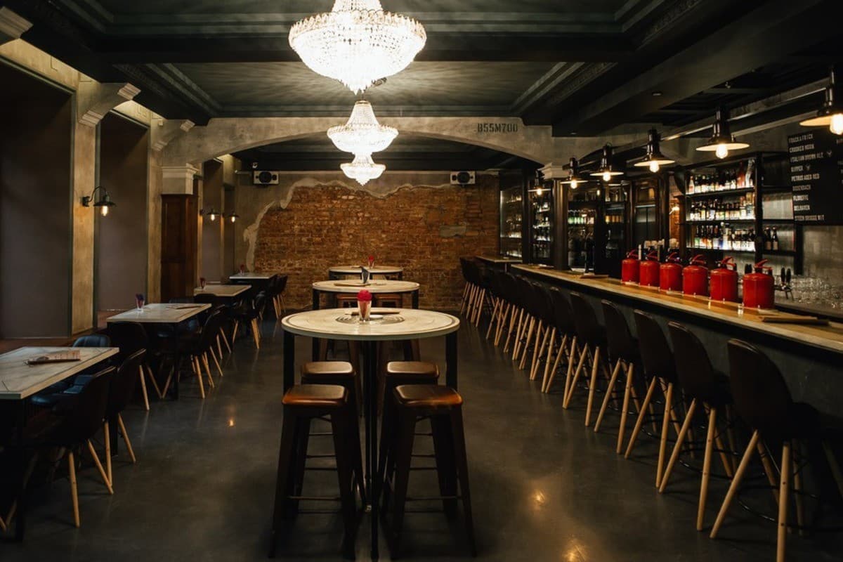 Lestr Bar
