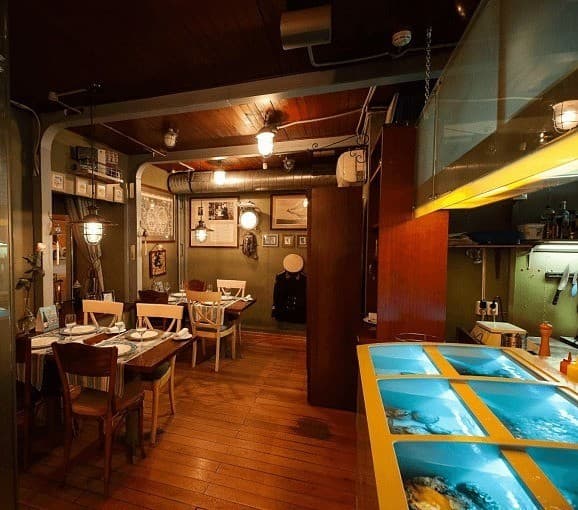 La Perla Fish House