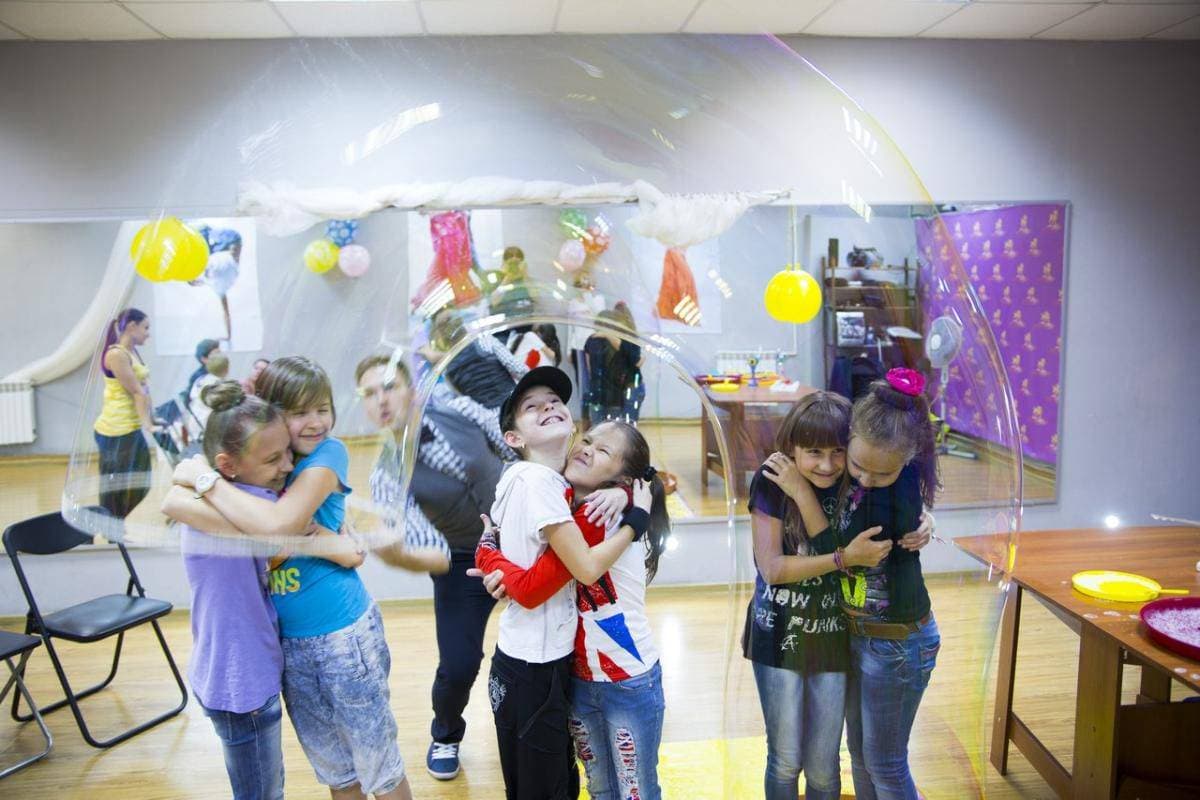 Шоу Мыльных Пузырей В Семейном Арт-Пространстве