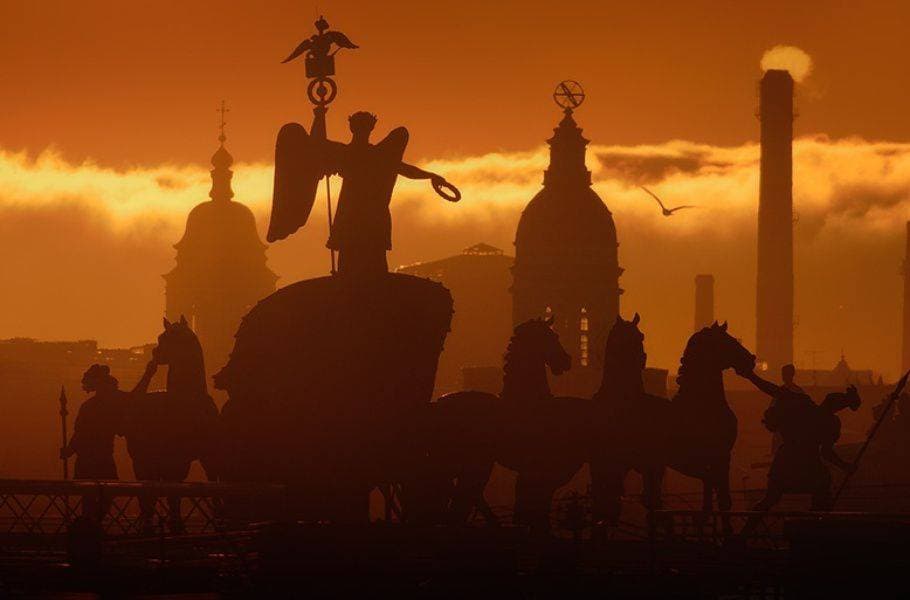 Индивидуальная Авторская Экскурсия «Мистические Тайны Ансамблей Площадей»