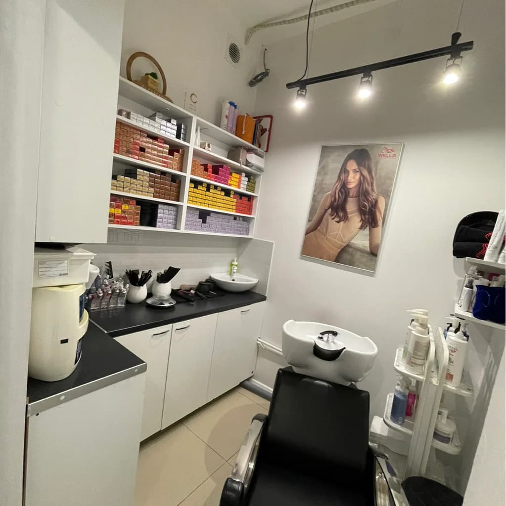 Beauty room