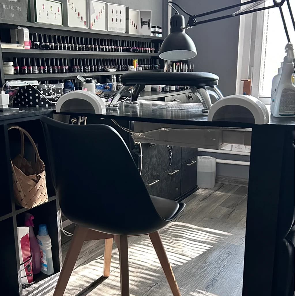 Королевство красоты REGAL NAILS & BEAUTY