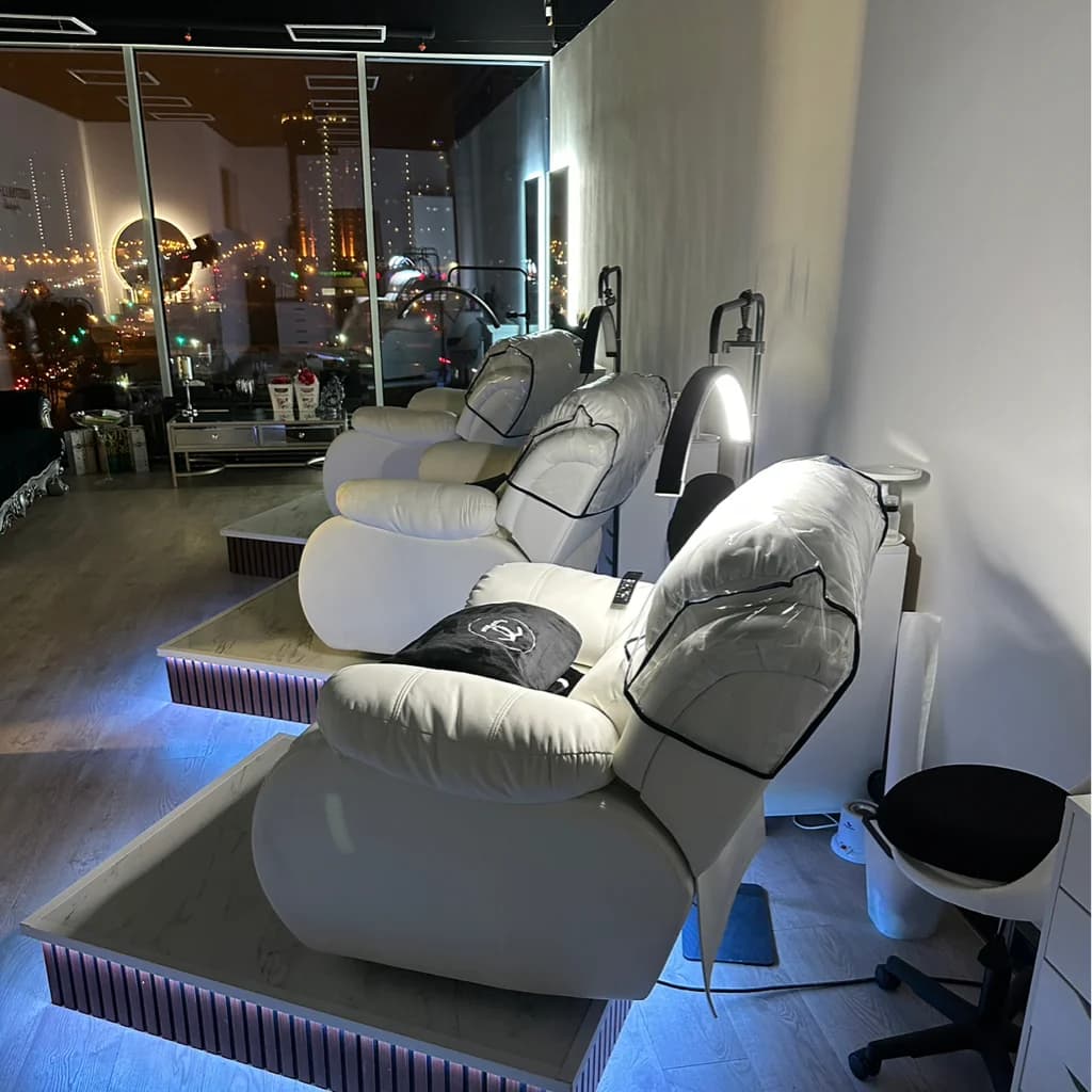 Kristina Li beauty studio