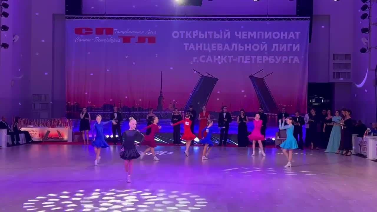 Чемпиоанат танцевальной лиги.