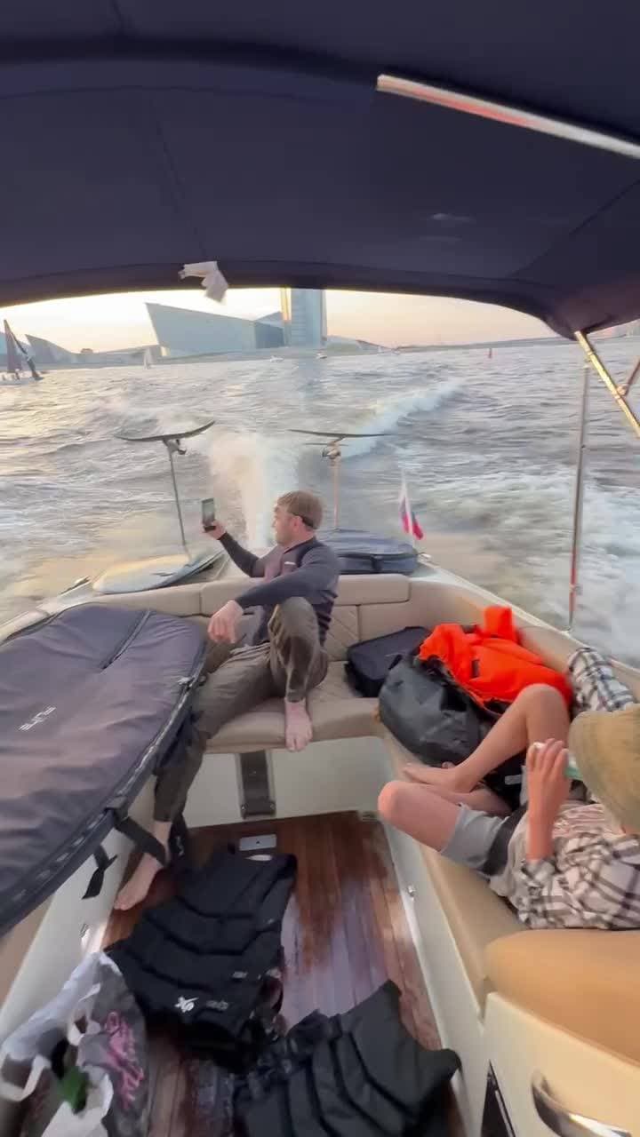 Может это было и закрытие сезона.)