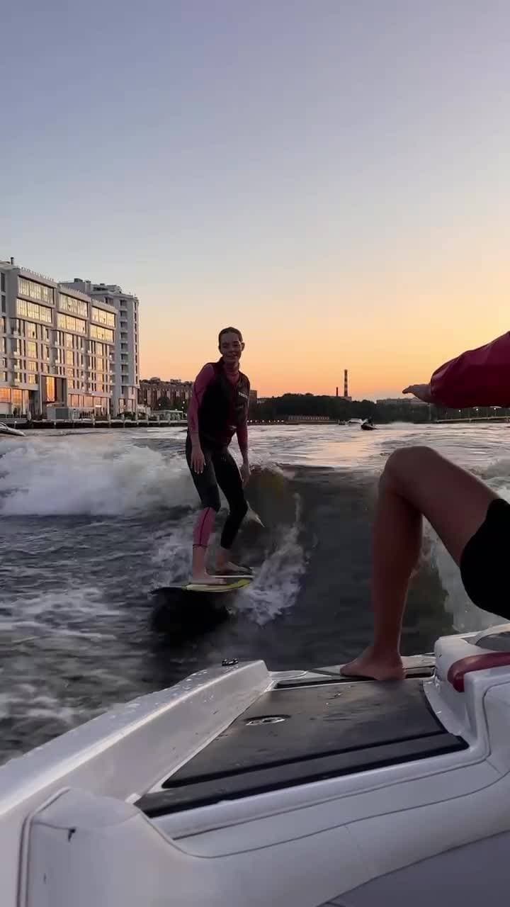 1ое сентября на воде, обожаю наш город😍🏄🏽