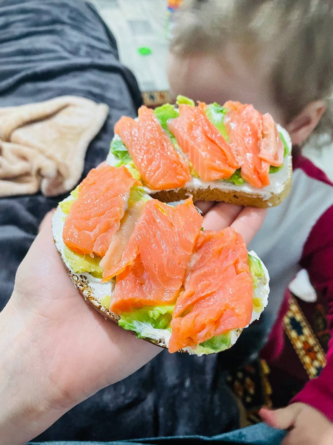 Мои правильные бутерброды 😄 и не потому что это ПП, а потому что это бутерброды с форелью 😋
Желаю всем завтракать любимыми блюдами)
#доброеутро #завтрак #семья #бутерброды
