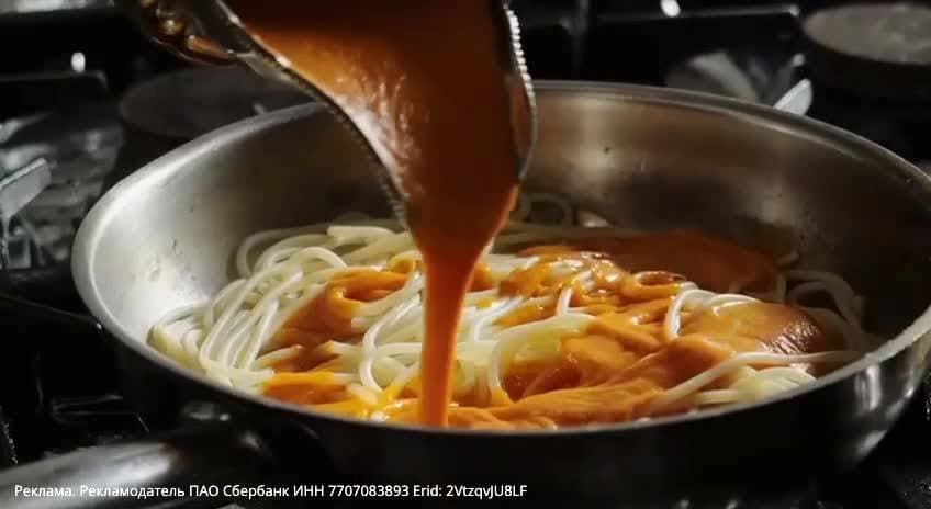 В петербургском Salone pasta&bar — сет от бренд-шефа Дениса Лукьяненко в рамках «Историй первых». Но если вдруг пропускаете, не огорчайтесь: Денис поделился рецептом своего знакового блюда — спагетти с соусом из печеных томатов с бурратой. Попробуйте повторить такую пасту дома.
Для тех же, кто идет в ресторан, напоминаю, что на сет действует скидка 10% по картам СберПервого. Не забудьте взять ее с собой.
https://gastronomicstories.ru/spagettiluk/
@sysoevfmspb