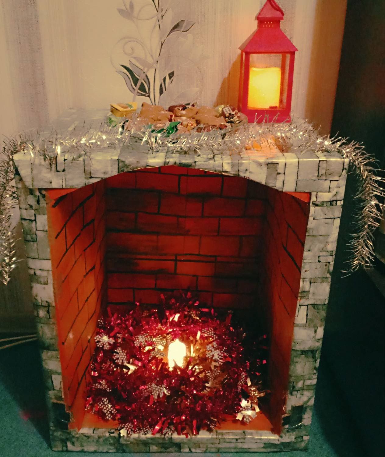 Наш семейный,импровизационный камин😄🔥