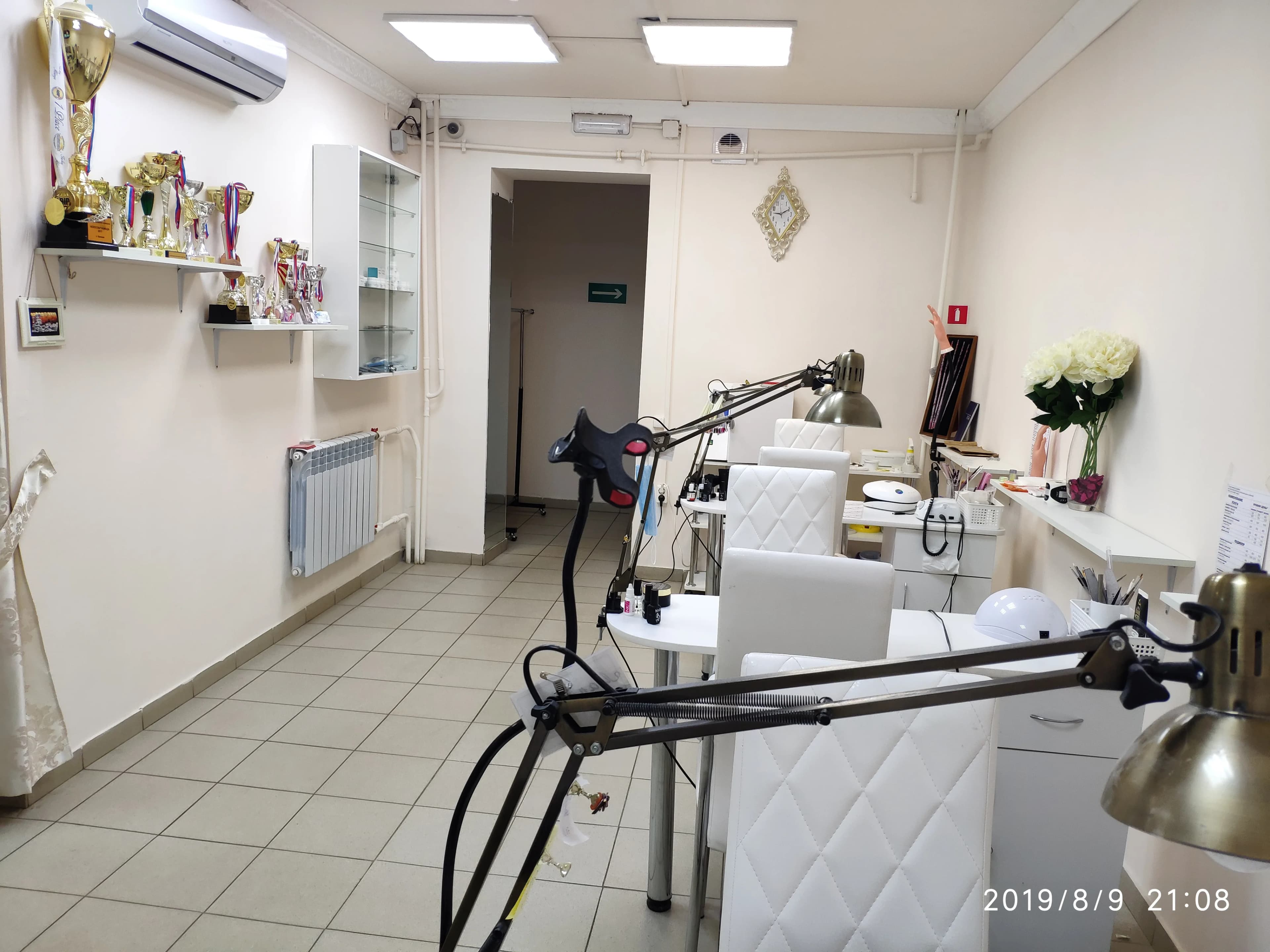 Nails Studio LADY BOSS