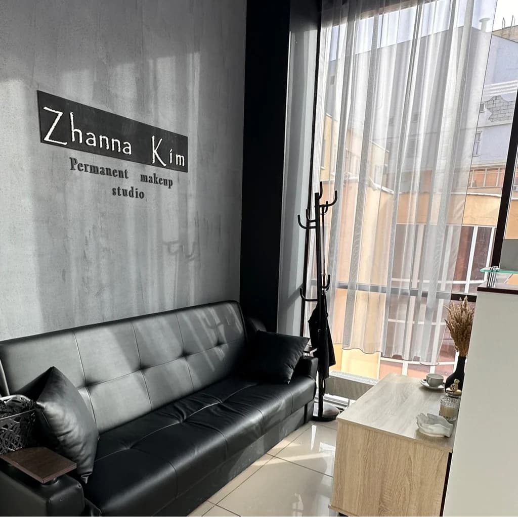 Zhanna Kim Permanent makeup studio