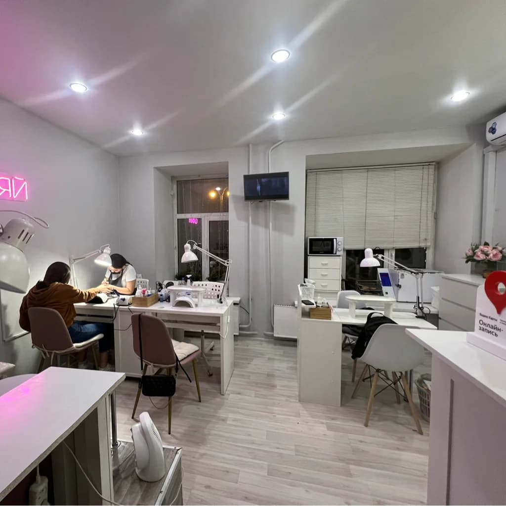 Nails Shine Studio