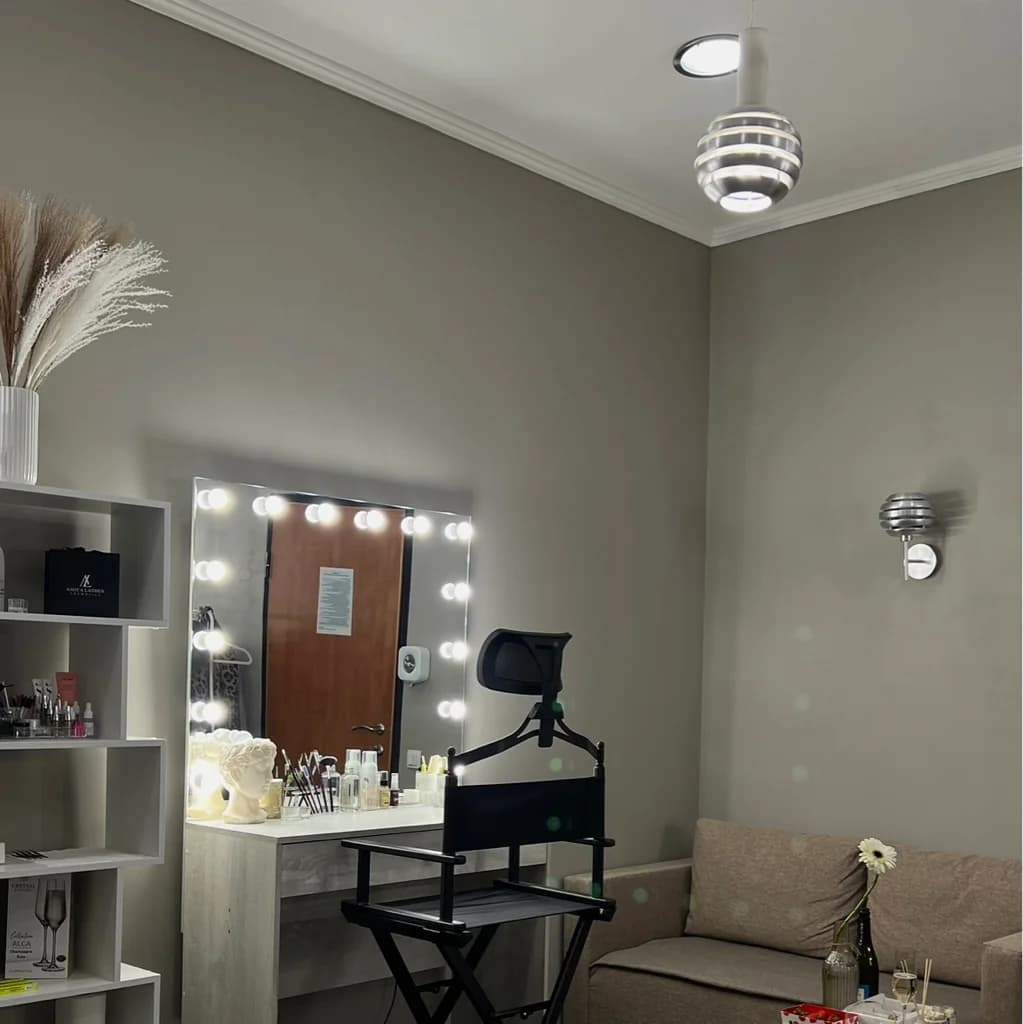 25 STUDIO