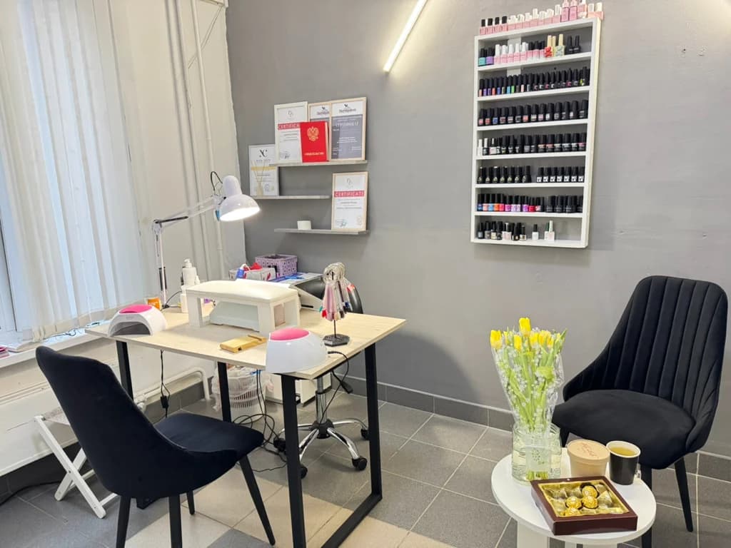 Venera_nails