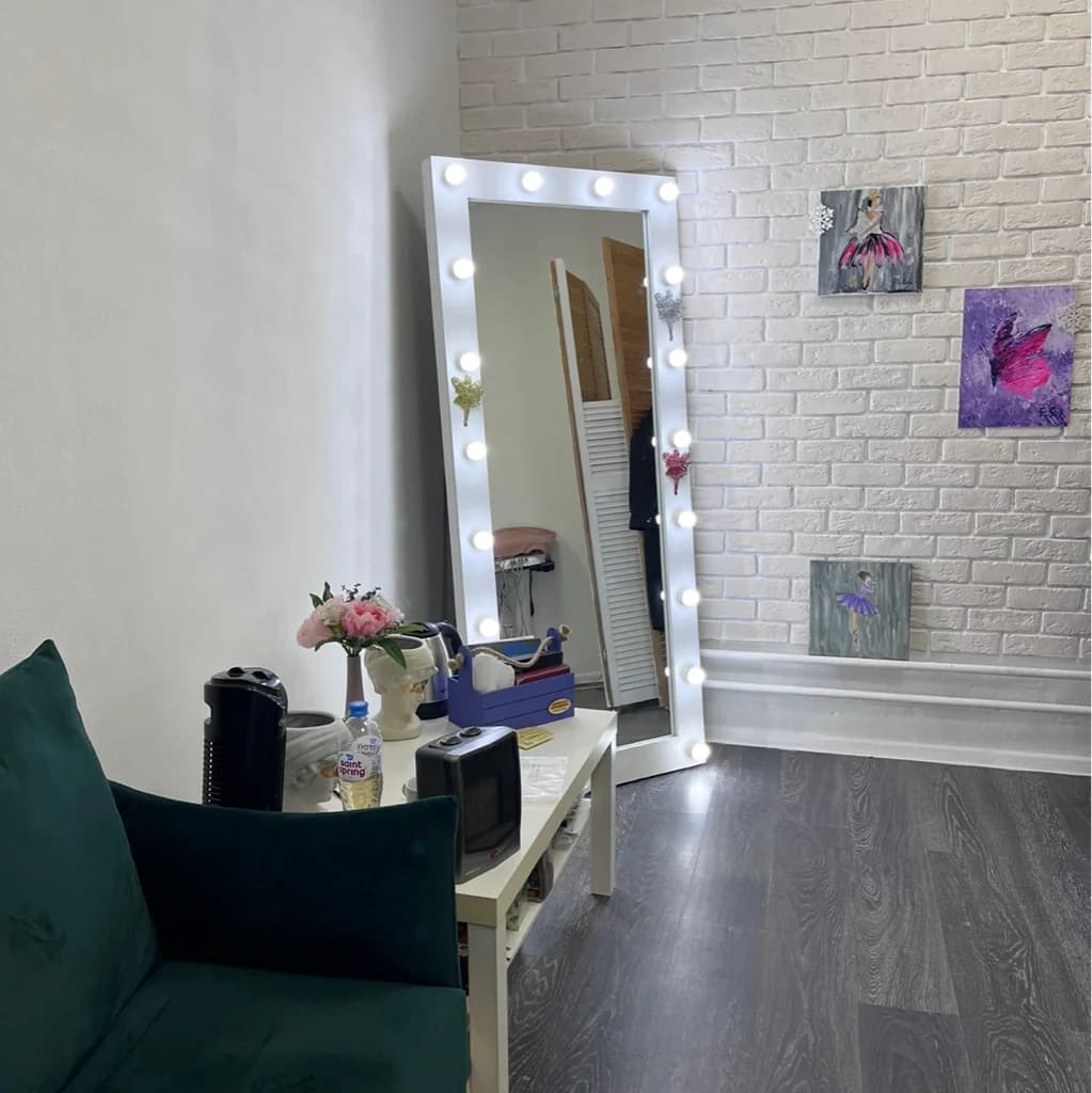 Laser Up Studio