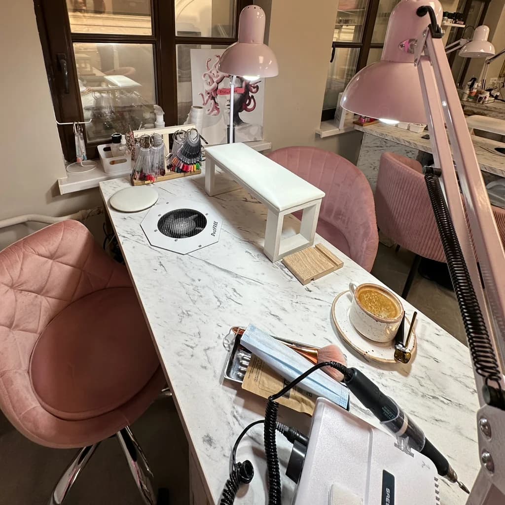 TOP NAILS / Студия Маникюра